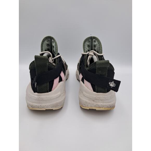 Size 8.5M | 10W - Nike Huarache Type Olive - BQ5102-300 - Picture 4 of 9